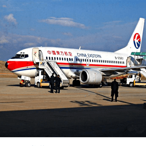 拉萨航空空运航空快运业稳步发展的原因是什么？